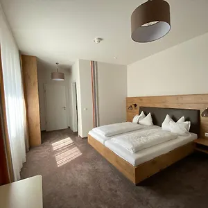 Hotel Hotel-pension Scharl Am Maibaum
